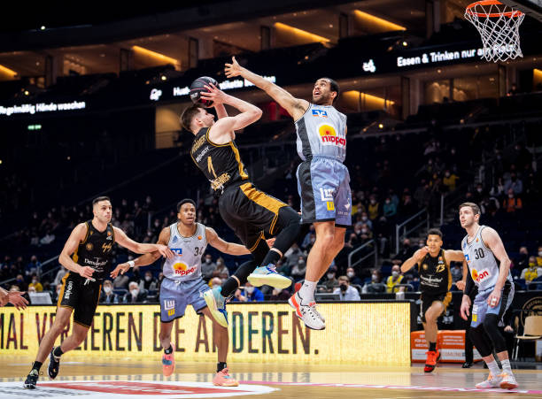 是整个比赛 是整个比赛