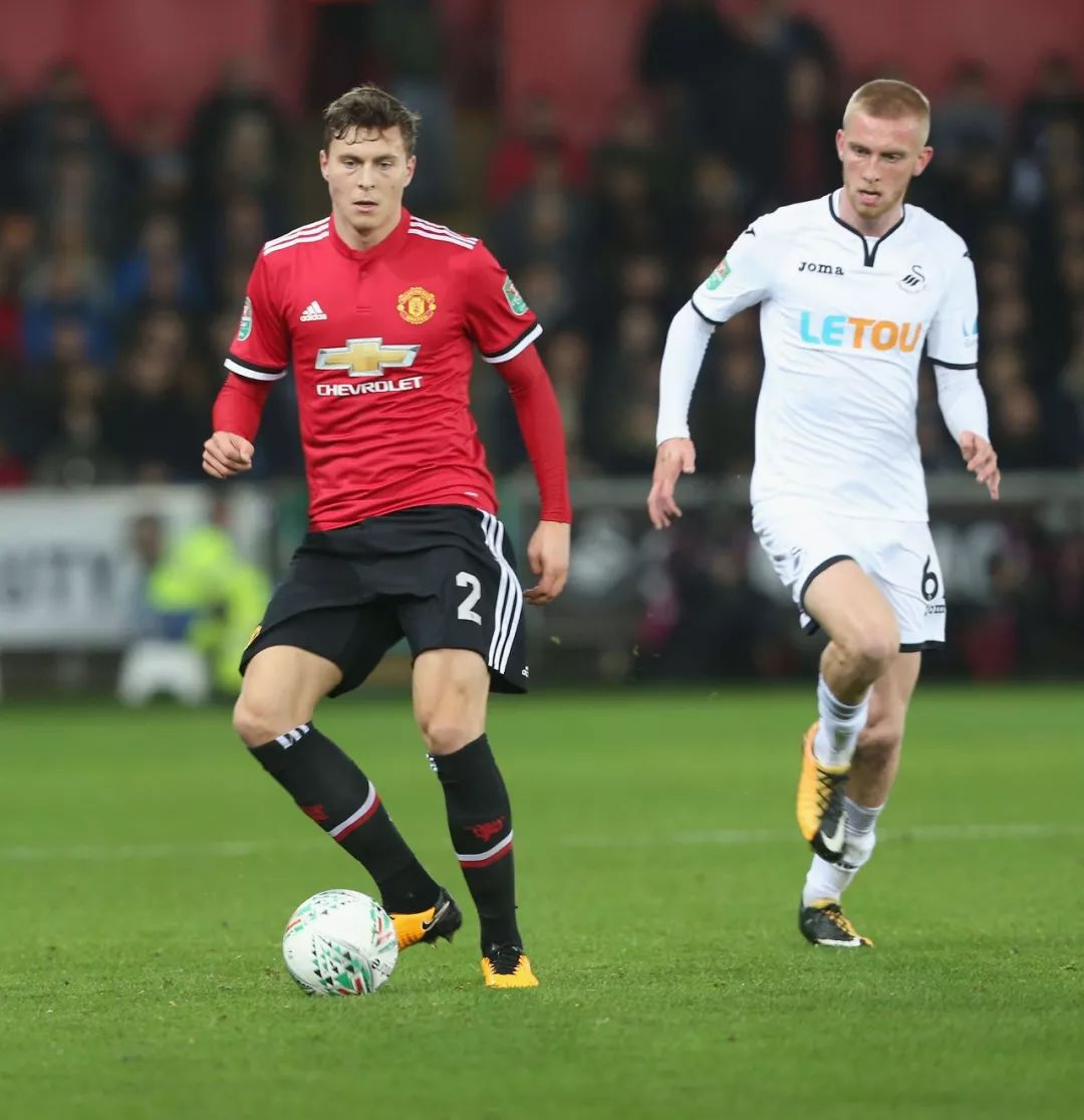 更是对罗贝 更是对罗贝