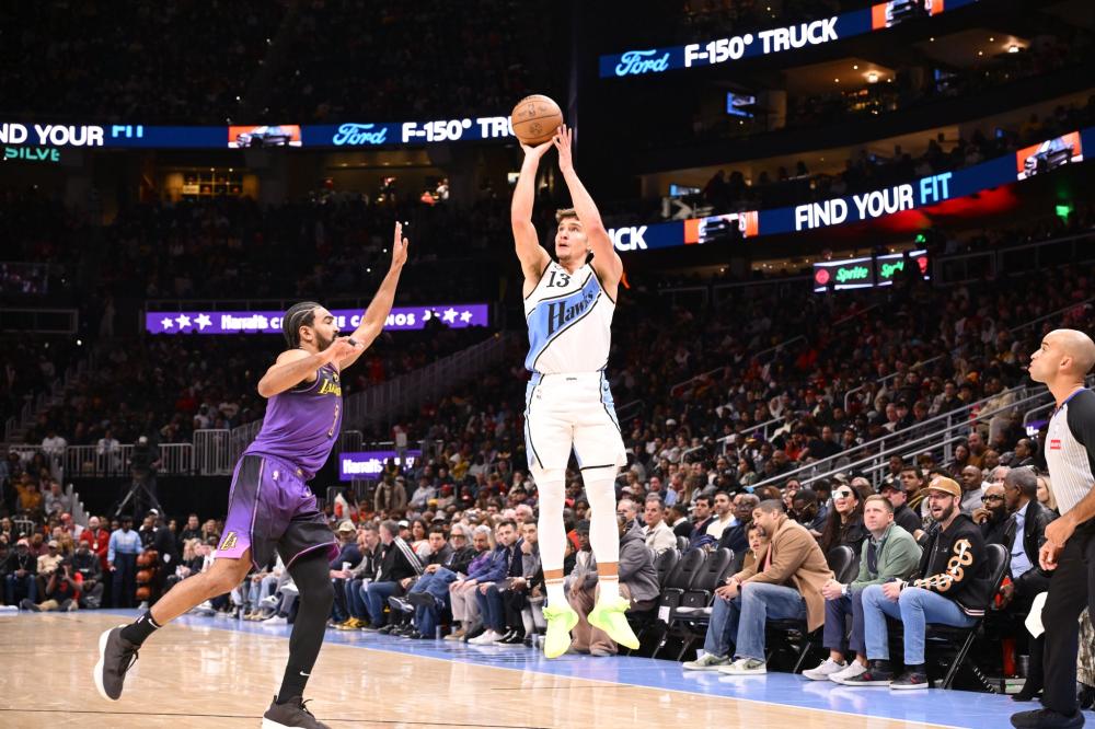 而这背后 而这背后